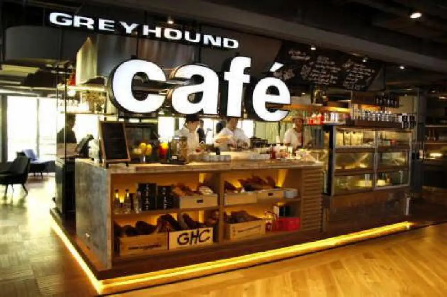 Sub Sri Thai acquires Greyhound