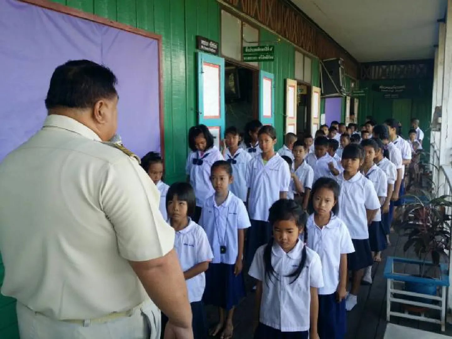 Safety lessons during flood Safety lessons during flood