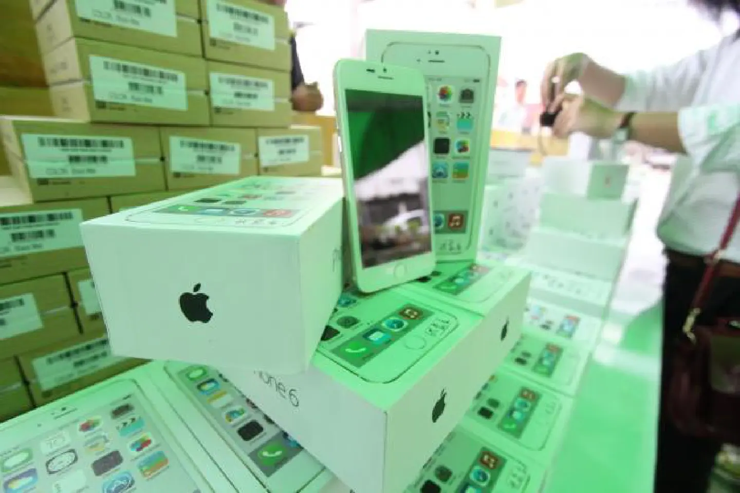 Customs Department seizes Bt103m worth of banned goods Customs Department seizes Bt103m worth of banned goods