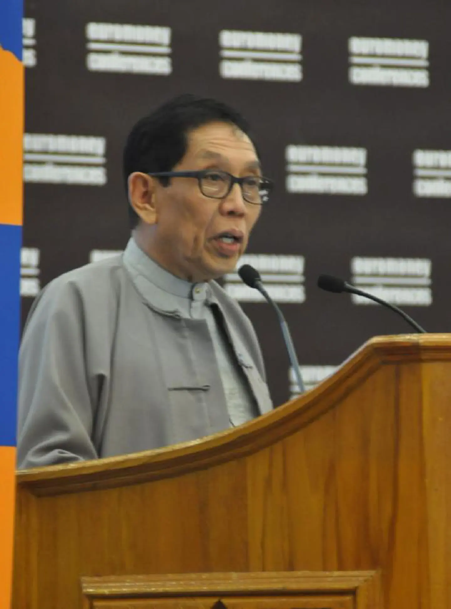 Foreign investors urged to be prudent, patient and creative