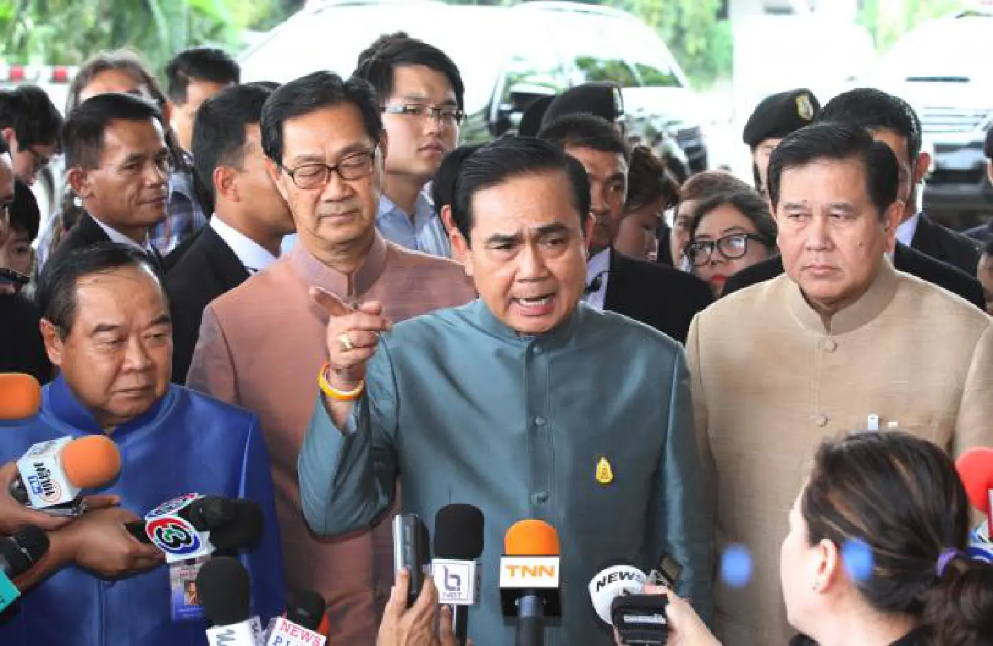 Prayut declares battle against inequality Prayut declares battle against inequality