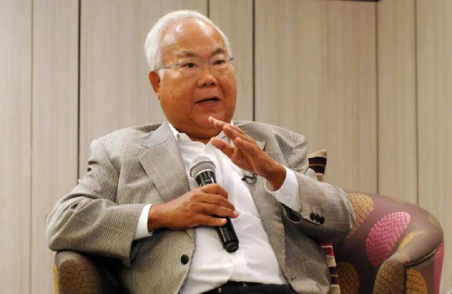 'Fewer MPs would mean less corruption' 'Fewer MPs would mean less corruption'