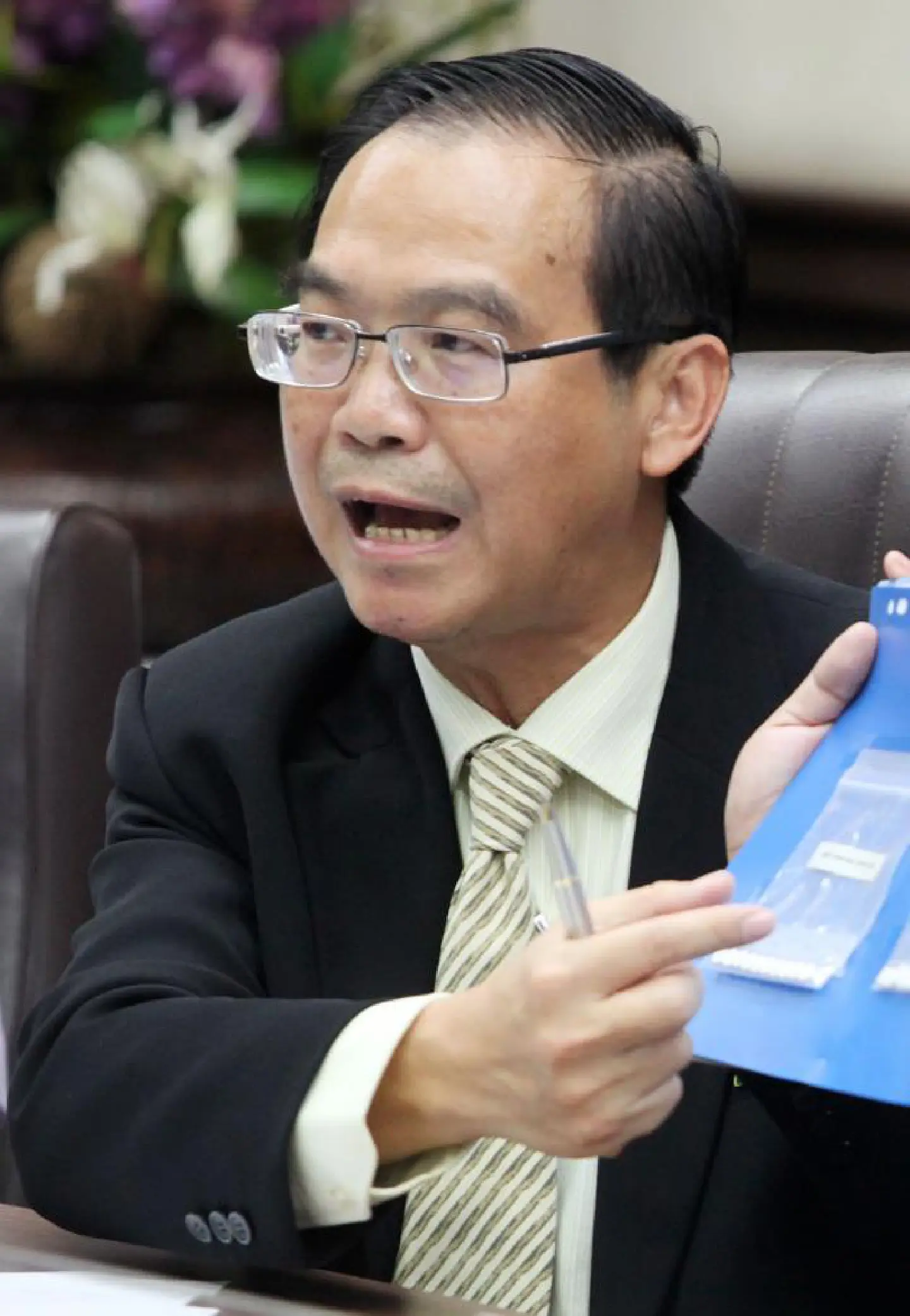GPO director sacked for 'poor management' GPO director sacked for 'poor management'