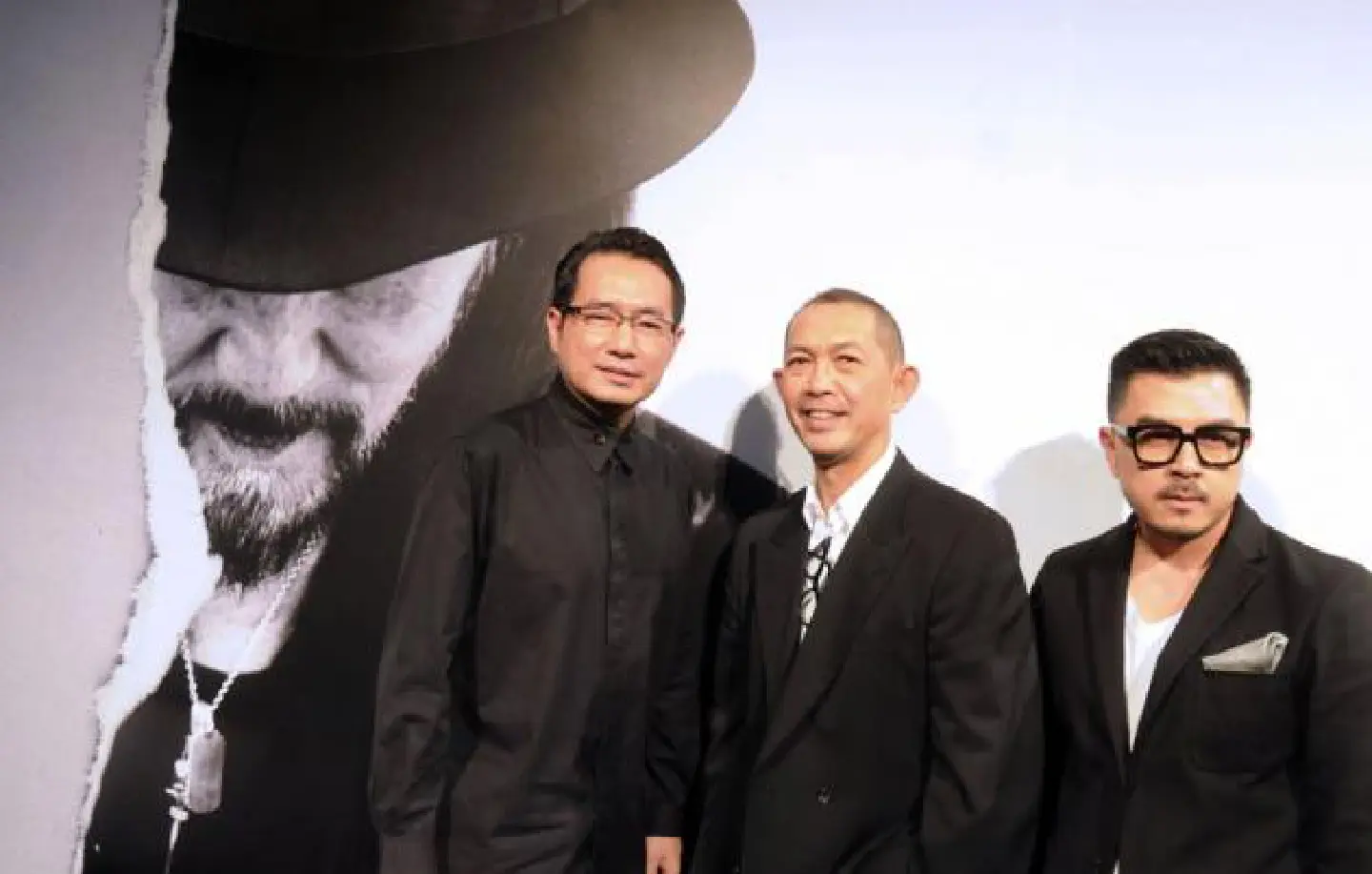Silhouettes in black Silhouettes in black