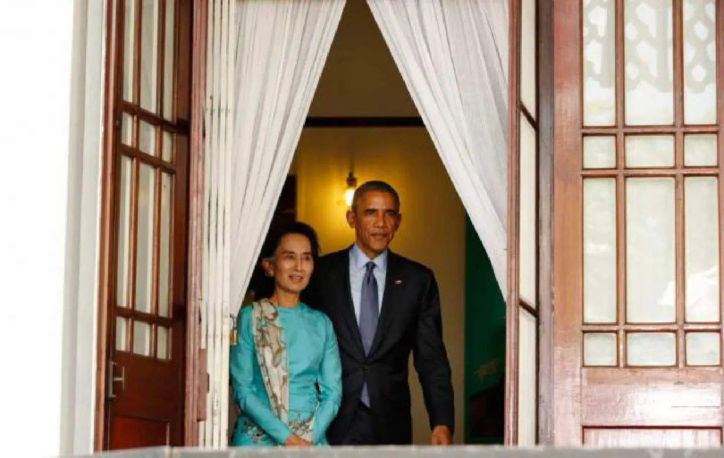 Obama backs Suu Kyi bid to change constitution Obama backs Suu Kyi bid to change constitution