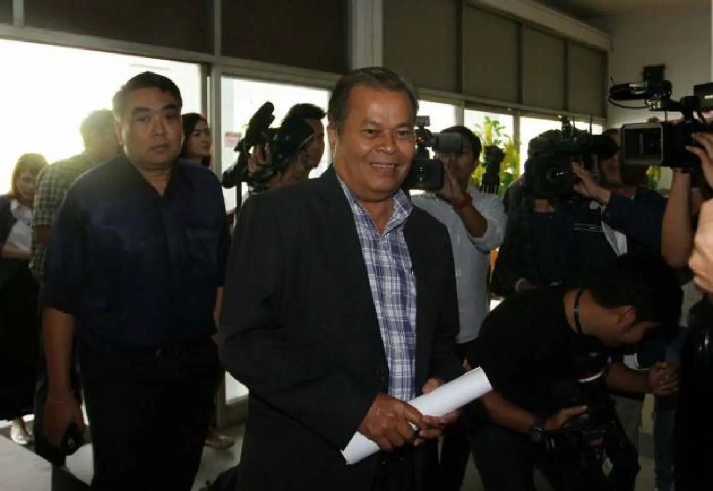 Ex-officials deny links to KMITL theft Ex-officials deny links to KMITL theft