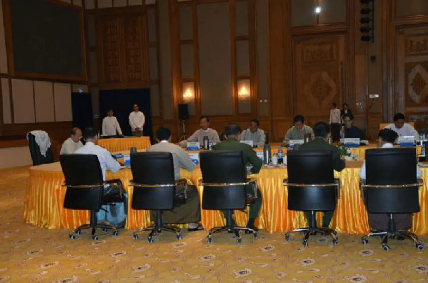 Unfruitful political talks Unfruitful political talks