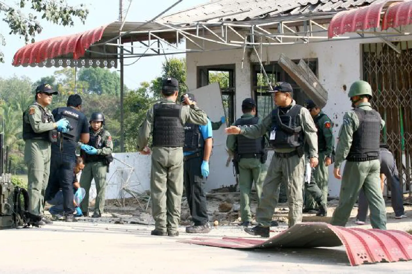 Border police hurt, 3 RKK-trained insurgents nabbed Border police hurt, 3 RKK-trained insurgents nabbed