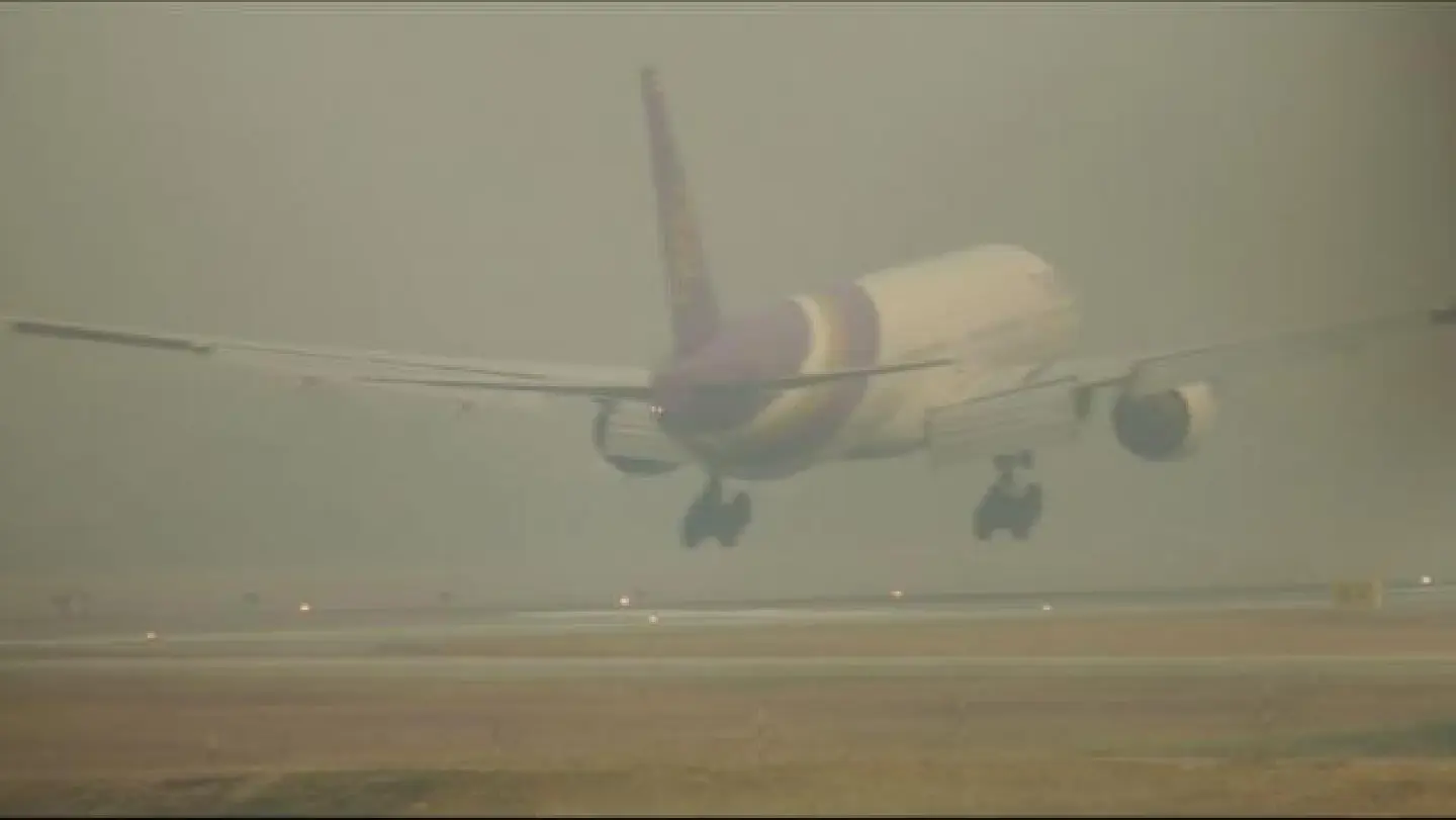 Flights to Chiang Mai disrupted as smog levels soar in North Flights to Chiang Mai disrupted as smog levels soar in North