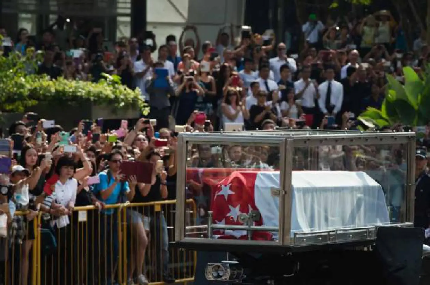 Lee Kuan Yew's death spurs betting on key numbers Lee Kuan Yew's death spurs betting on key numbers