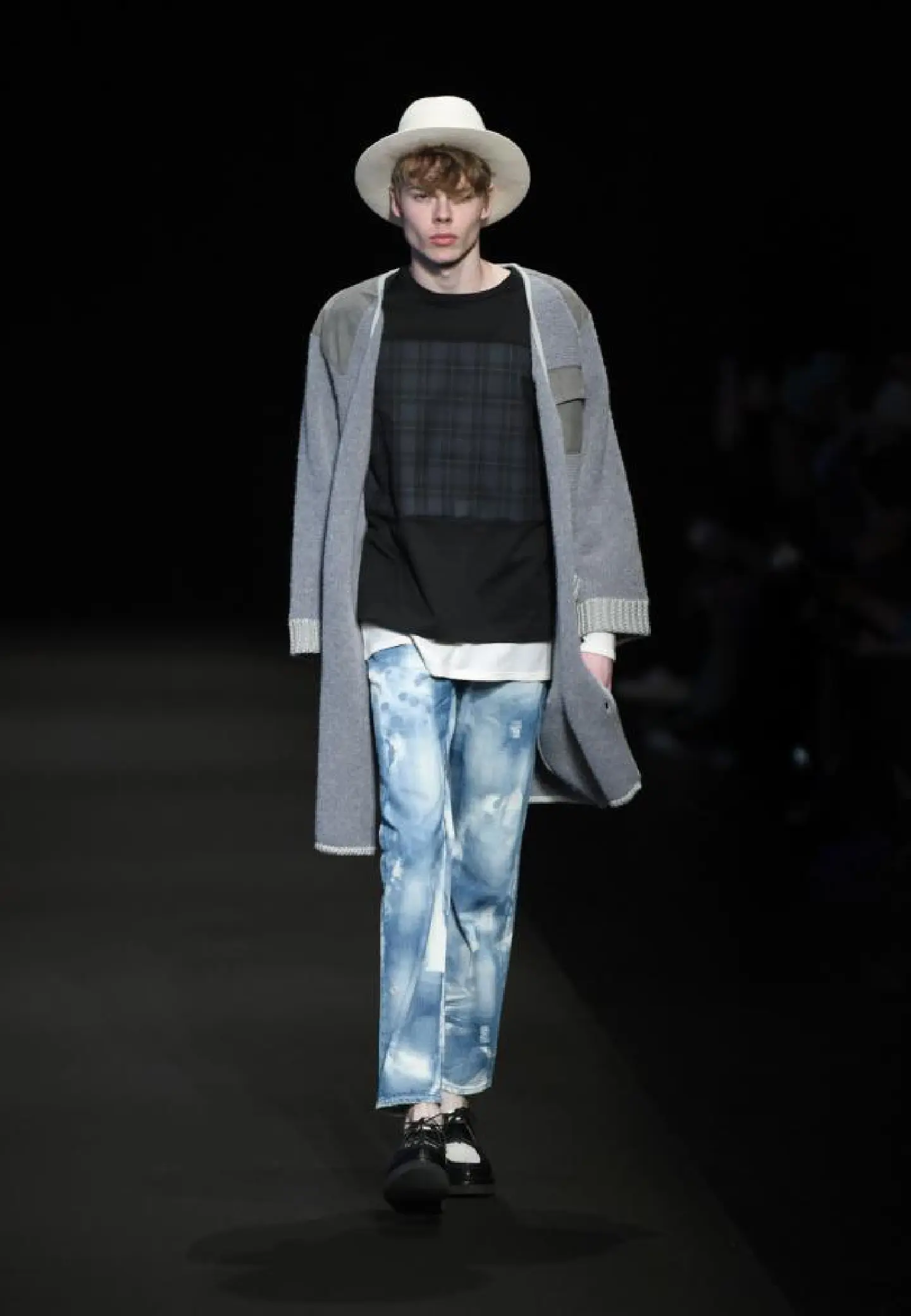 One very fashionable step ahead One very fashionable step ahead