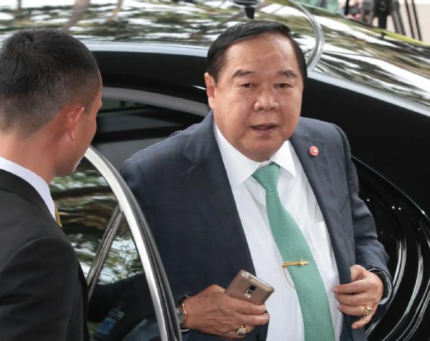 Prawit promises to activate judicial process over Pattani killings Prawit promises to activate judicial process over Pattani killings