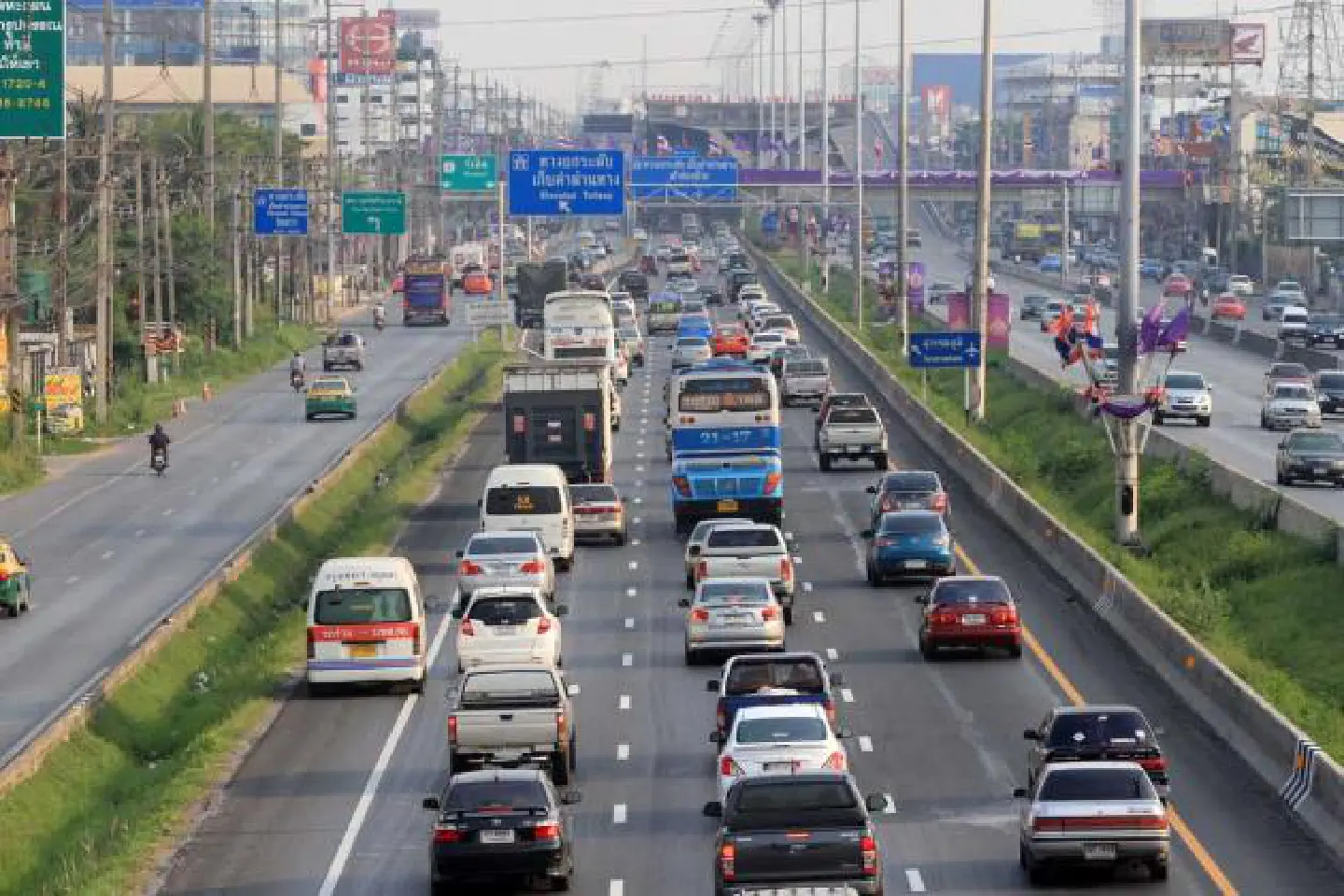 Road toll exceeds last year's figures Road toll exceeds last year's figures