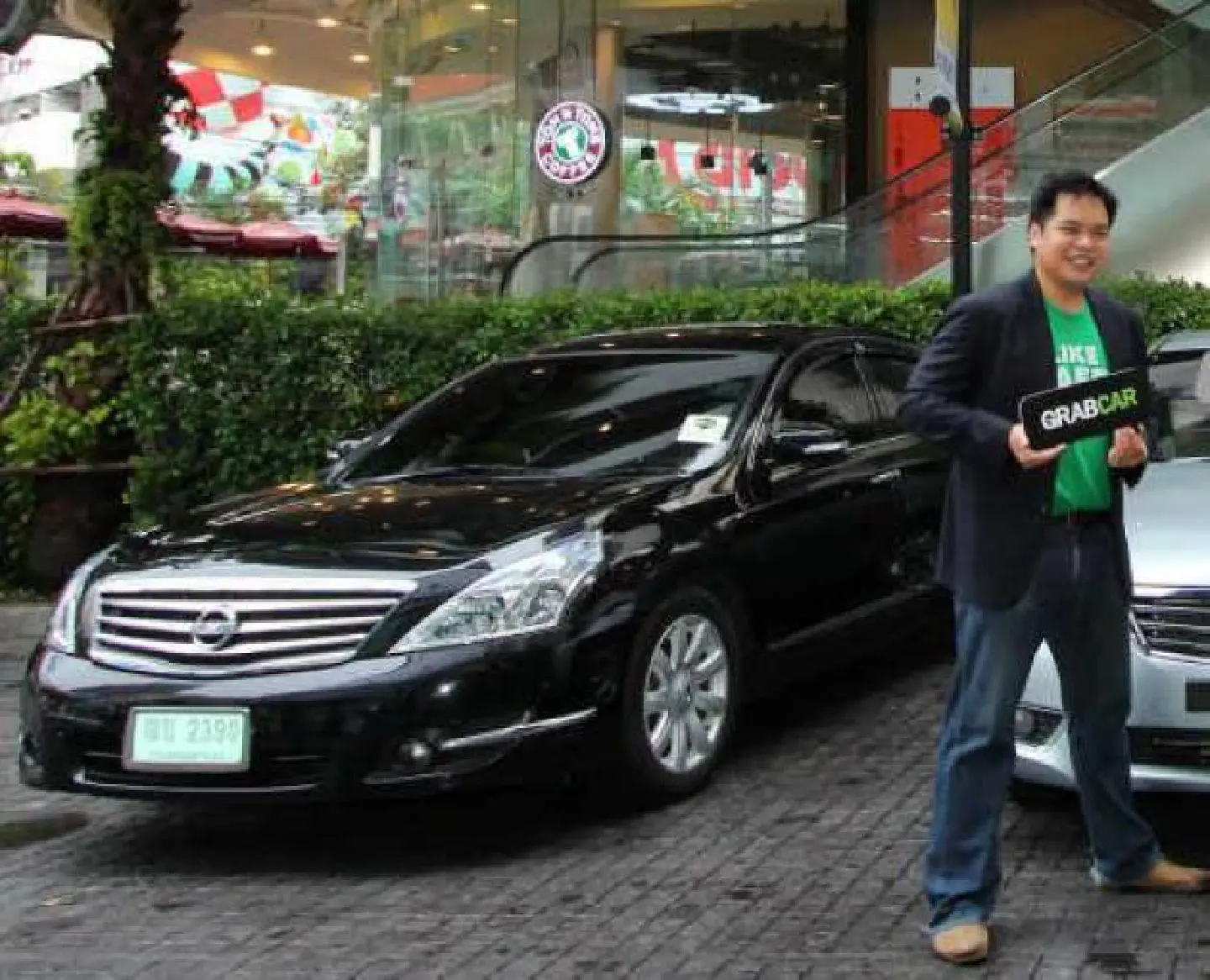 GrabTaxi eyeing growth and new services