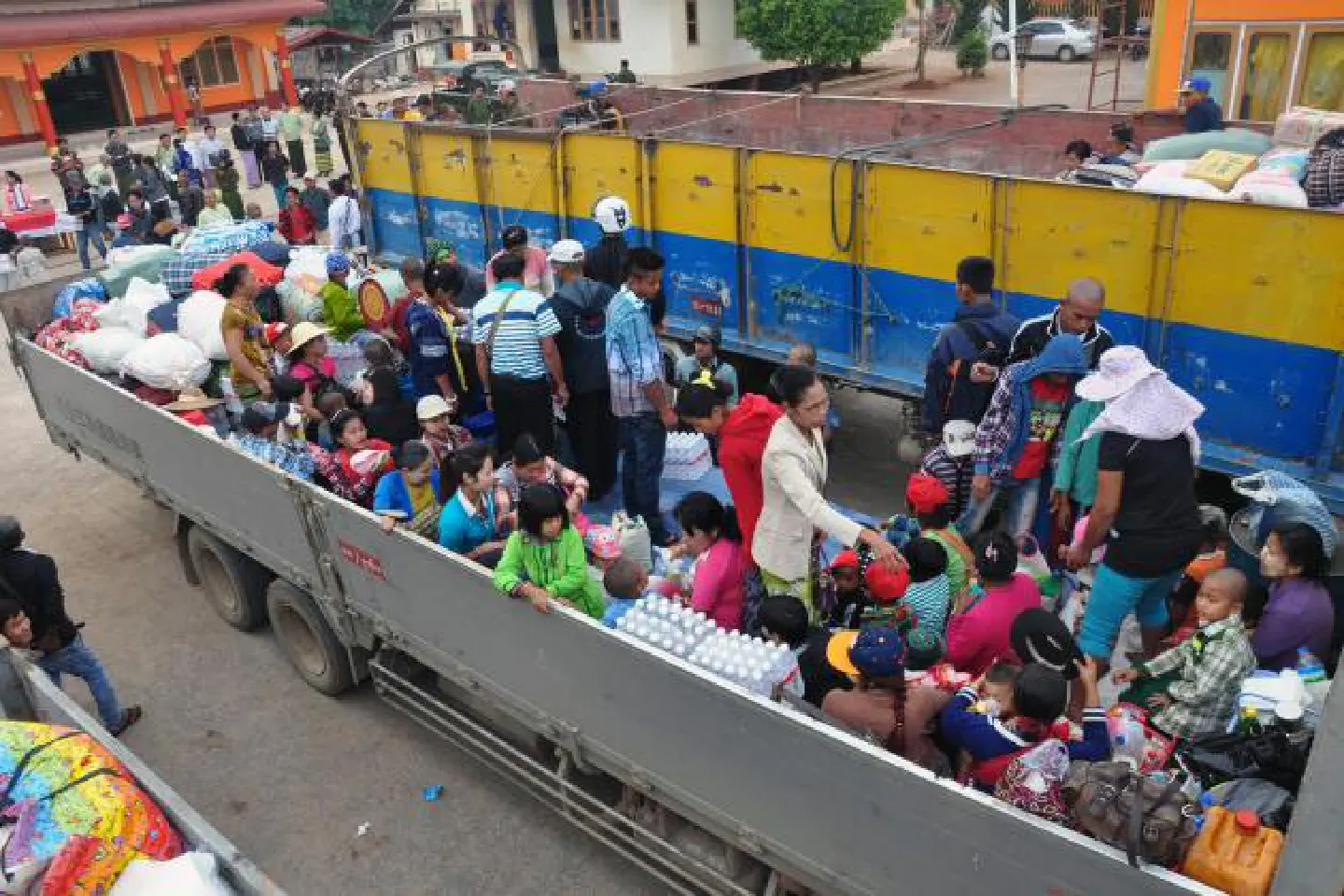 Laukkai refuges return back homes