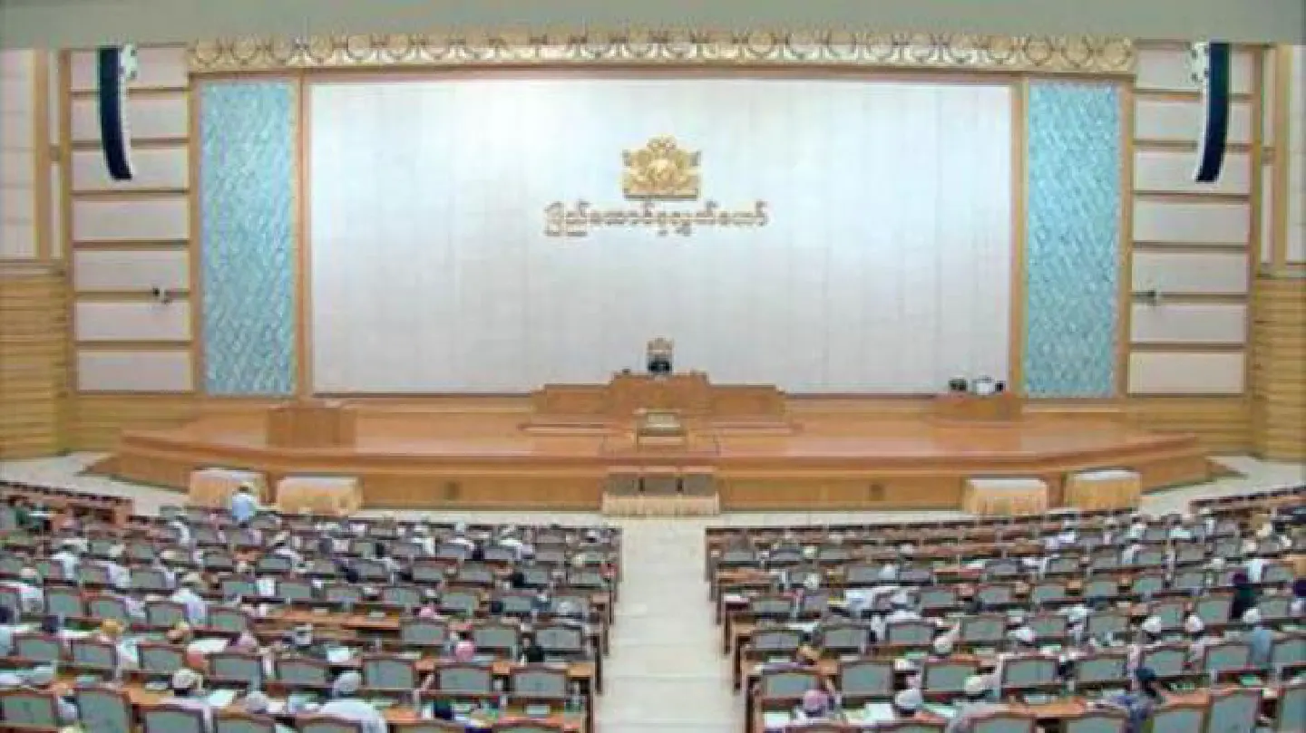 Parliament building as tour destination Parliament building as tour destination