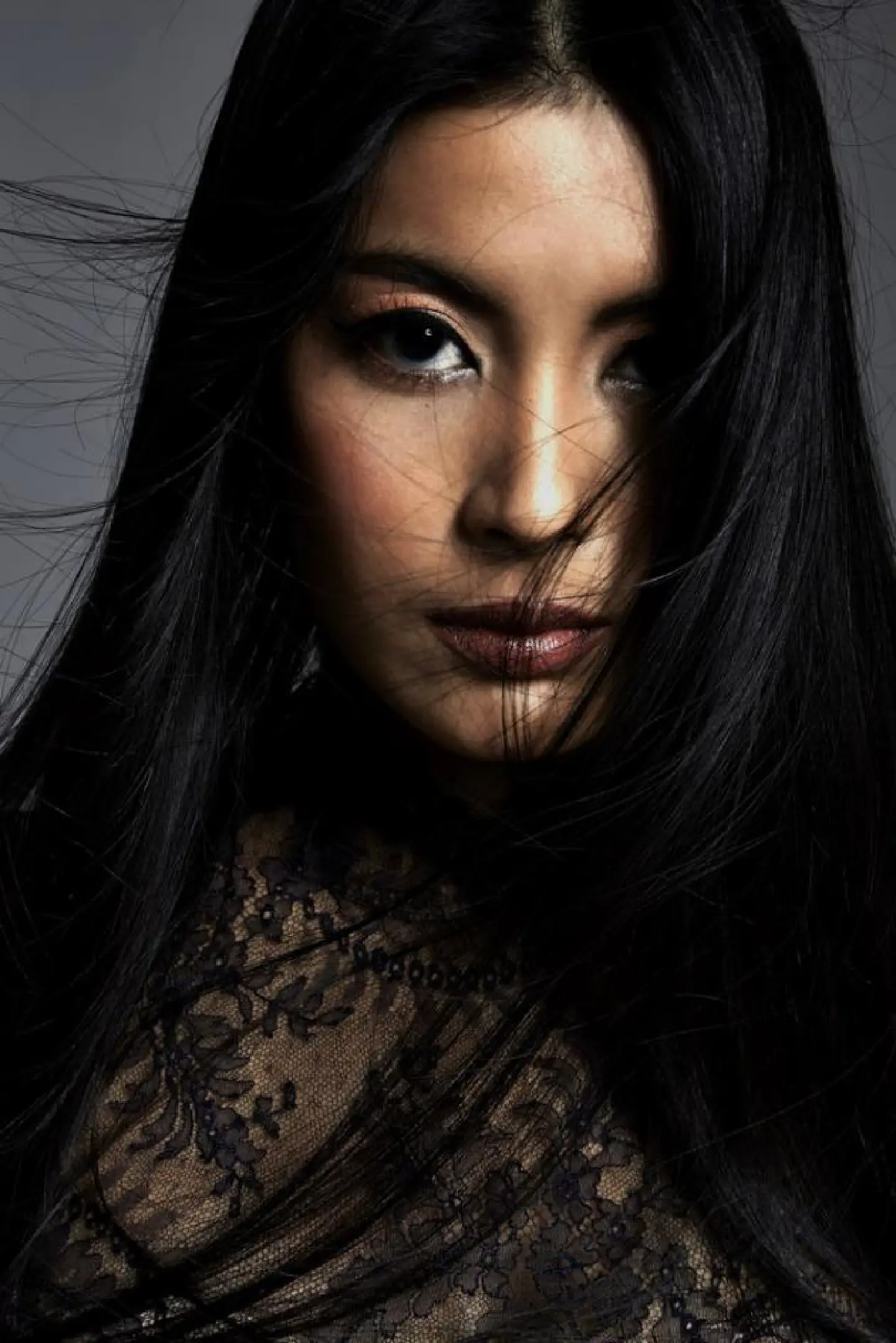 Meet Mekhala: Beauty queen Oam gets to kiss the cobra