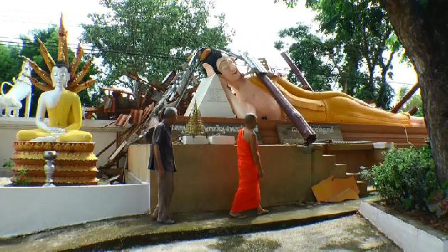 Homes and public structures in Chiang Rai damaged by rainstorm Homes and public structures in Chiang Rai damaged by rainstorm
