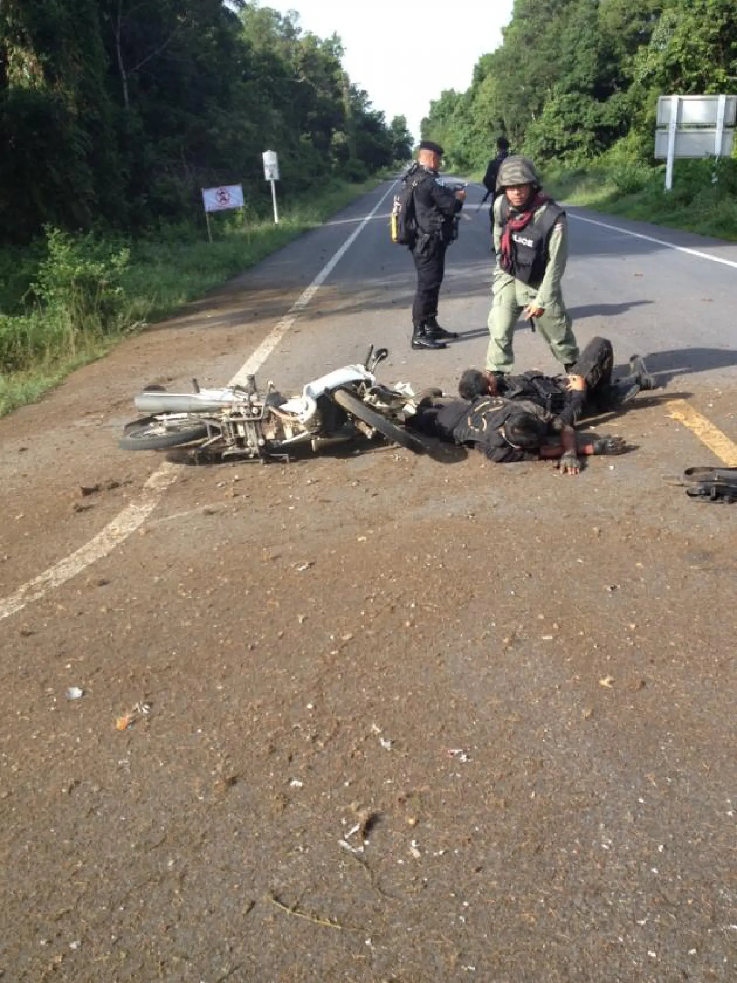 Teacher shot dead in Pattani two years after brother killed Teacher shot dead in Pattani two years after brother killed