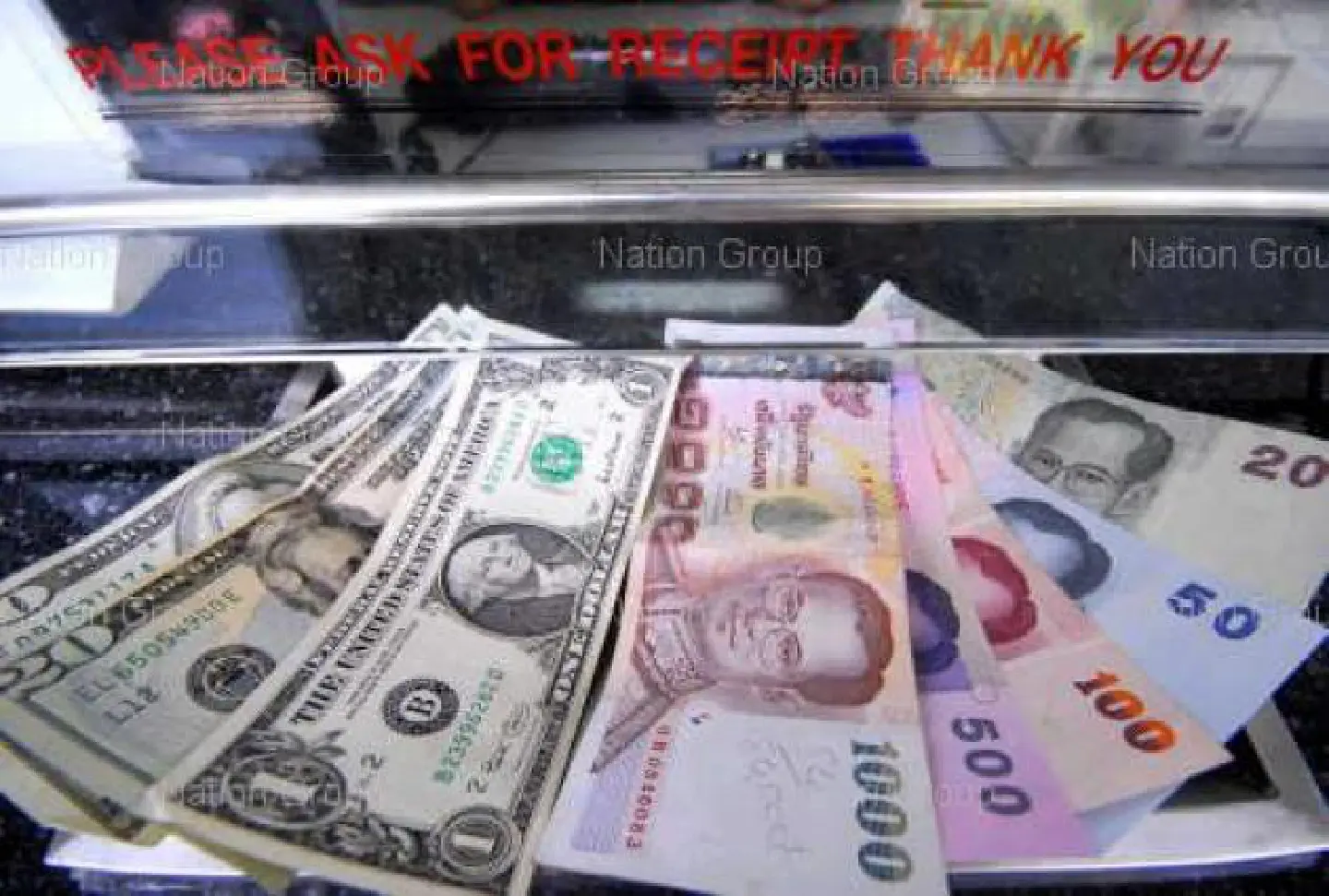 Baht unlikely to slide below 35/$ Baht unlikely to slide below 35/$