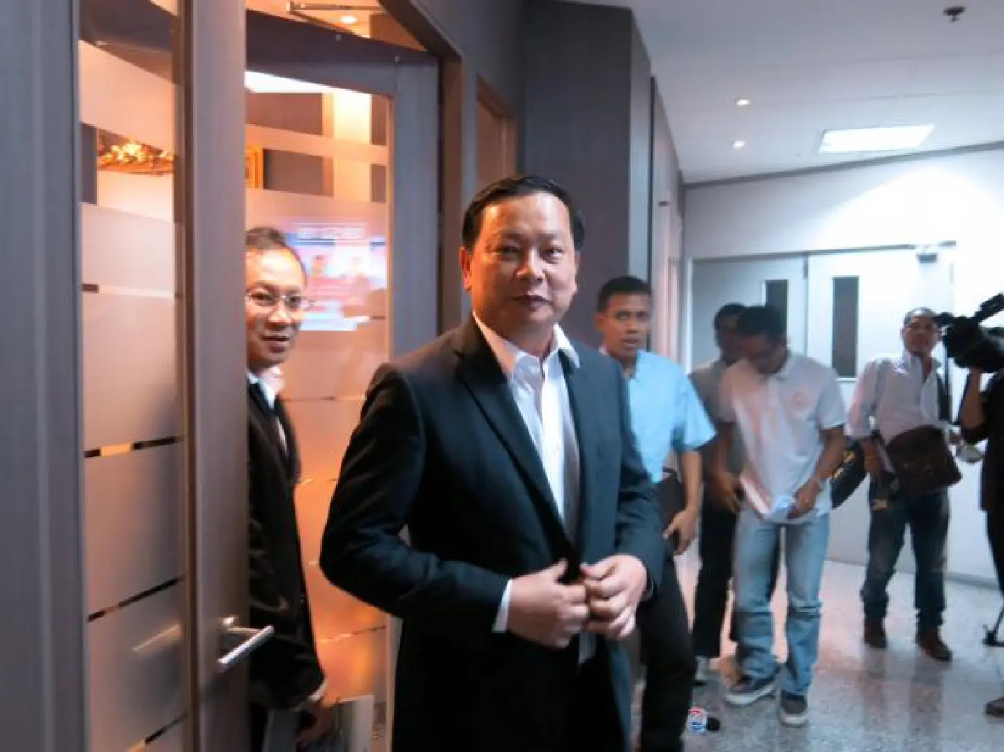 Arrests planned over share transfers Arrests planned over share transfers