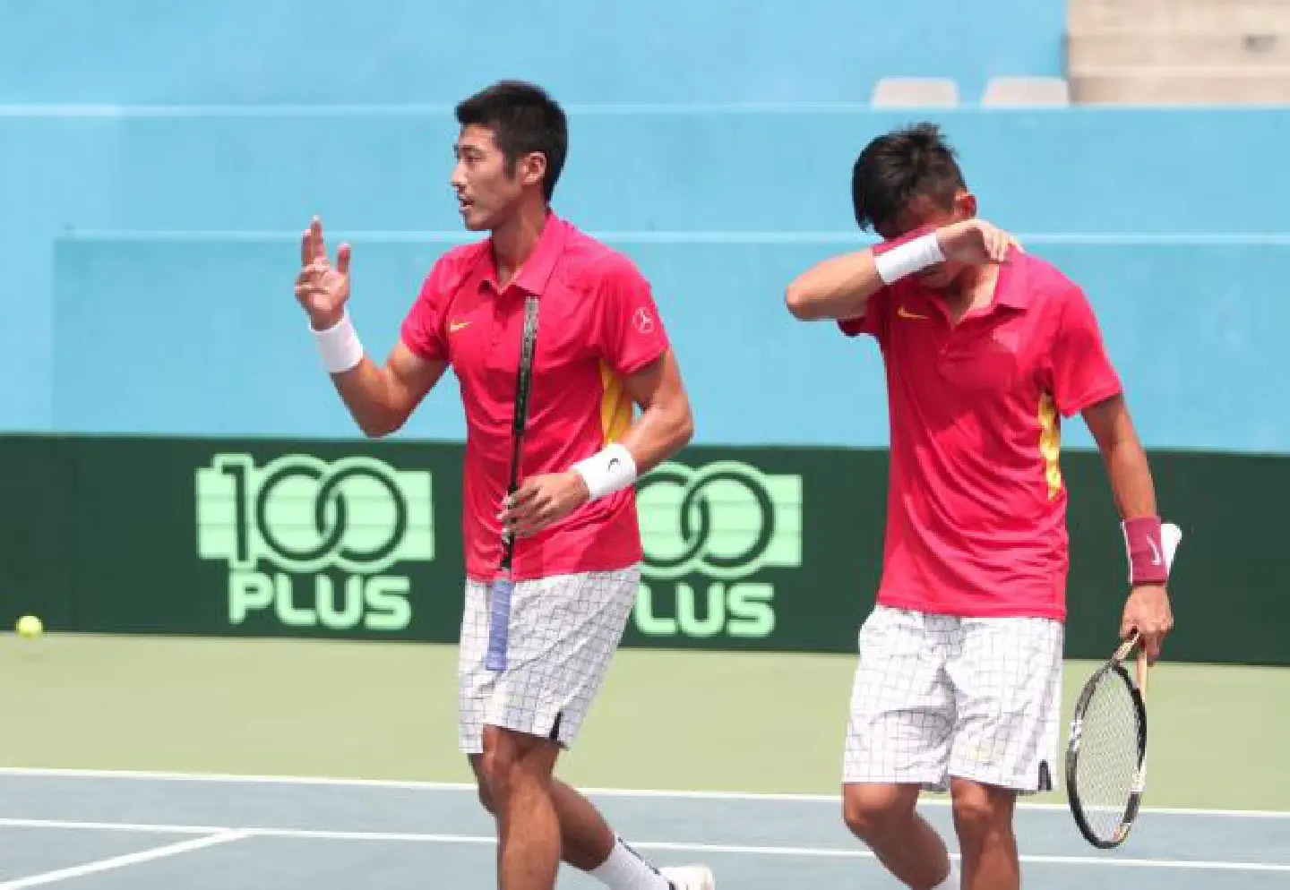 China Remains In Group I After Doubles Victory