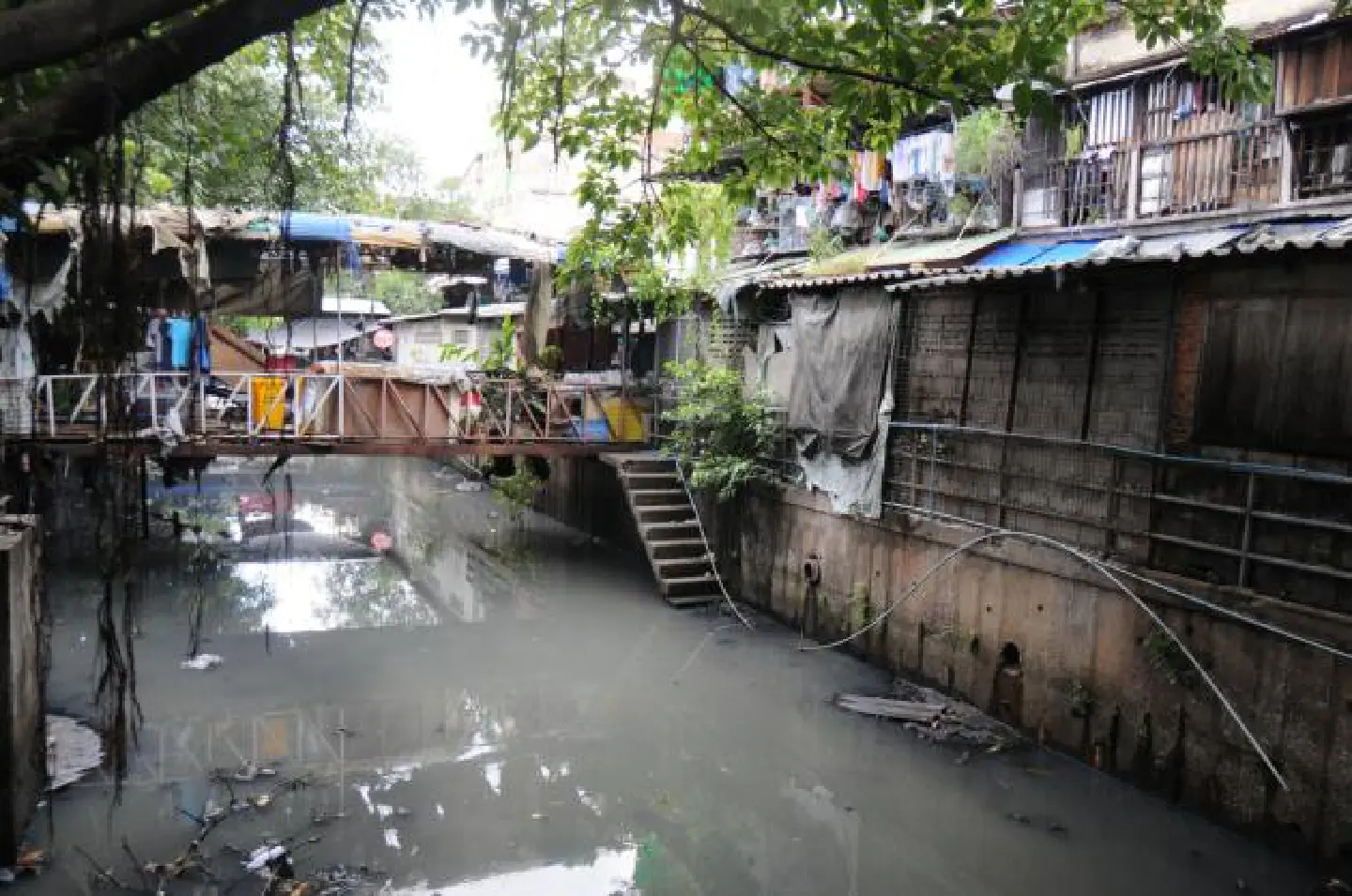 BMA to move residents close to Klong Lat Phrao BMA to move residents close to Klong Lat Phrao