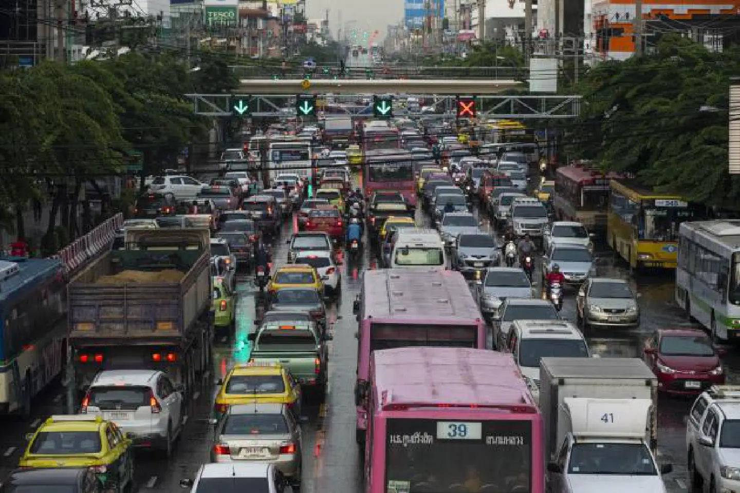 Bangkok Governor plans new policy to discourage car use Bangkok Governor plans new policy to discourage car use