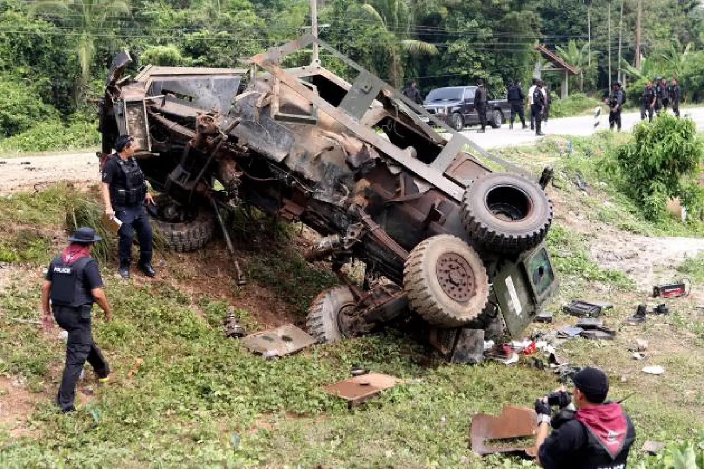 Police beef up security in Hat Yai for festival Police beef up security in Hat Yai for festival