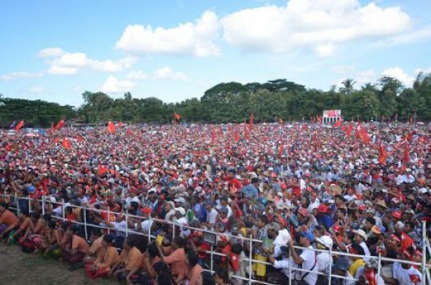 Suu Kyi warns voters of possible vote rigging