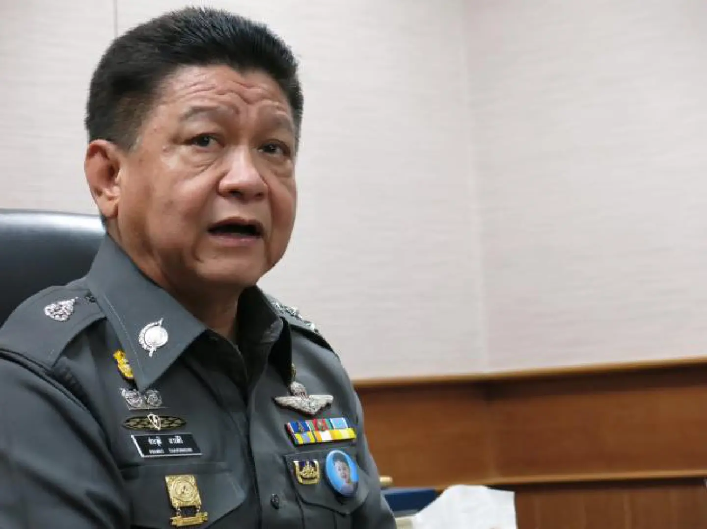 Sacked spokesman resigns from police
