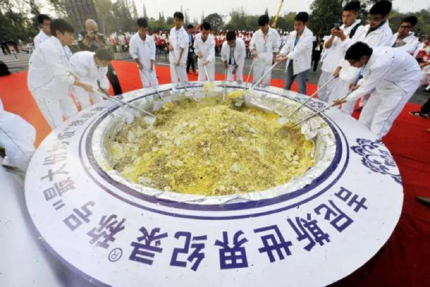 Chinese city stripped of fried rice world record after dish was fed to pigs Chinese city stripped of fried rice world record after dish was fed to pigs
