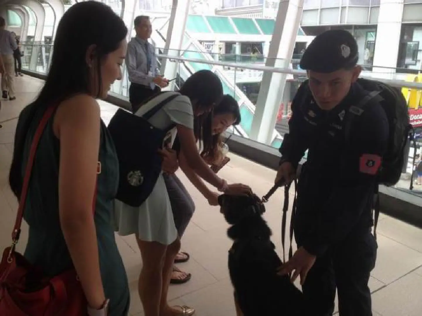 Security to be beefed up at Ratchaprasong Square