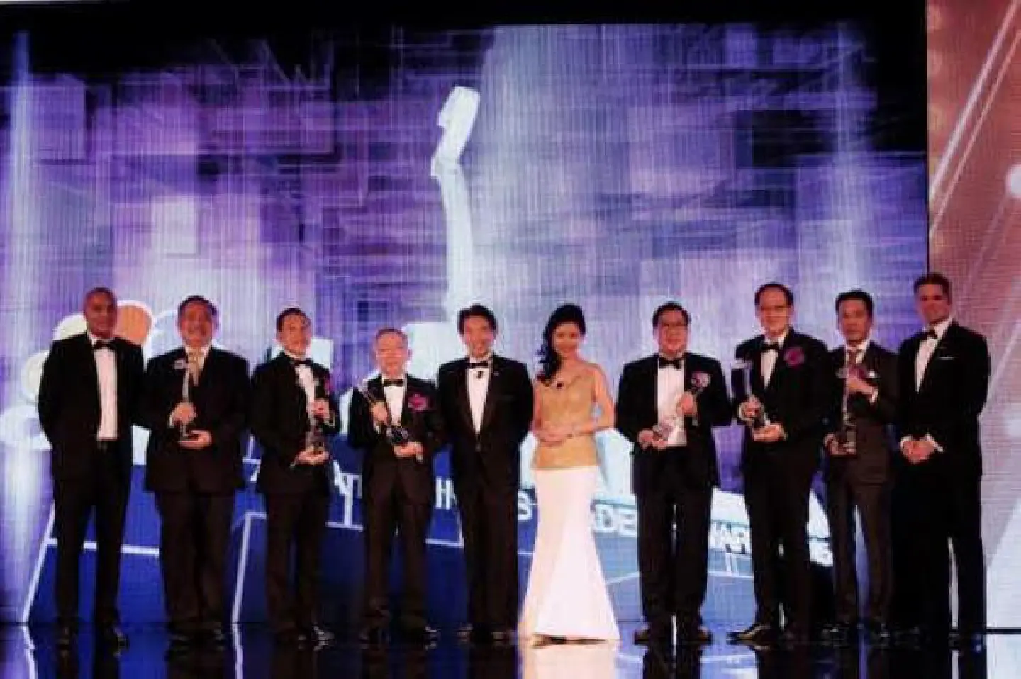 KTB's Vorapak named 'Thailand Business Leader' KTB's Vorapak named 'Thailand Business Leader'
