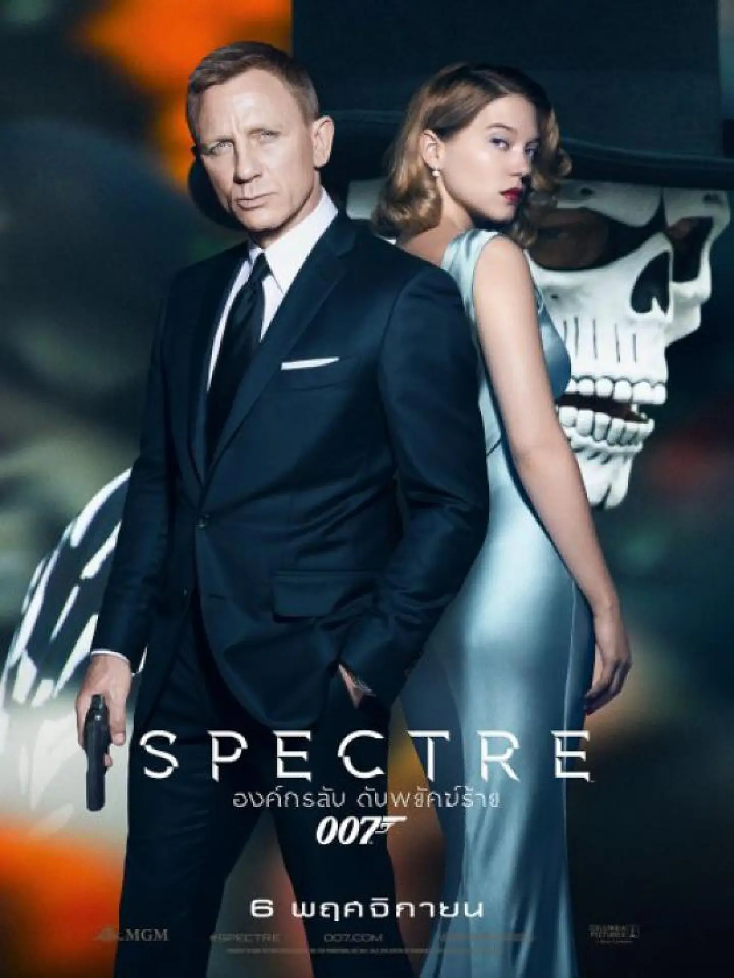 Bond is back for another spin in "Spectre" Bond is back for another spin in "Spectre"
