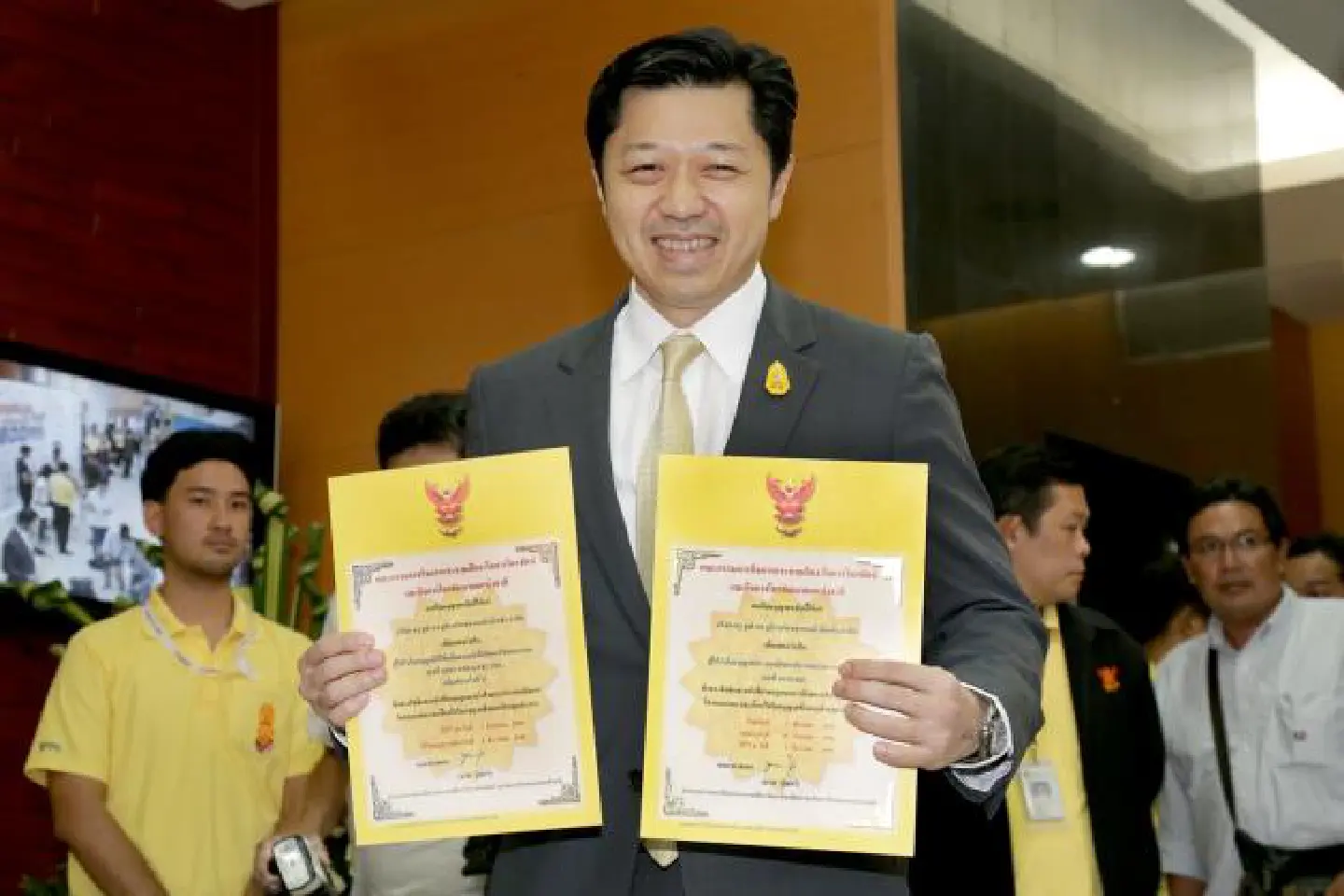 1800MHz licence winners to spend Bt54 bn on 4G network roll-outs