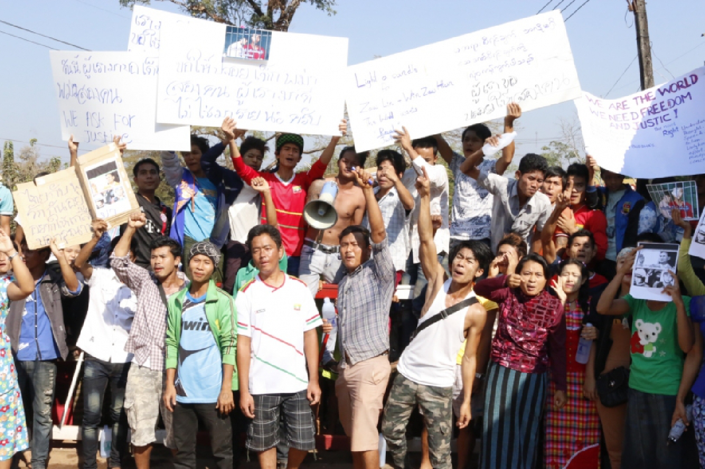 Protests stirred up: govt Protests stirred up: govt