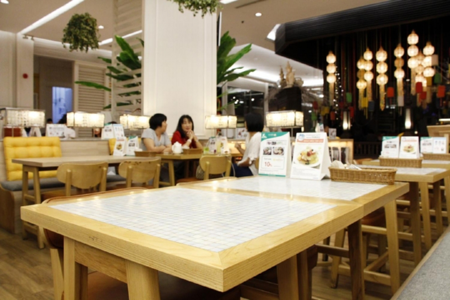 Fusion cuisine is king at Bangkok's first Hawaiian-Japanese fusion restaurant chain