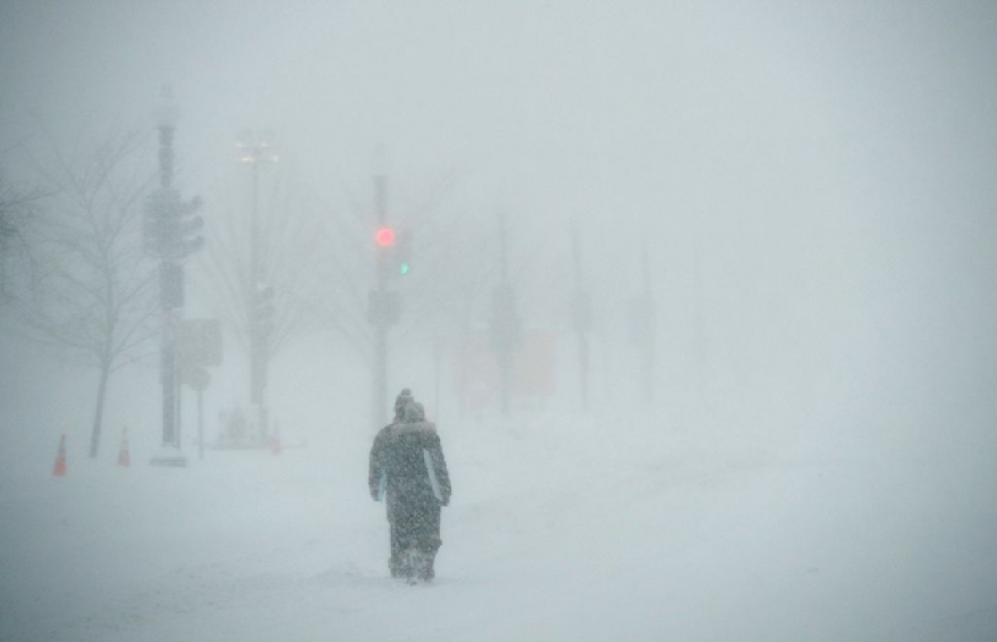 Massive blizzard shuts down eastern United States Massive blizzard shuts down eastern United States