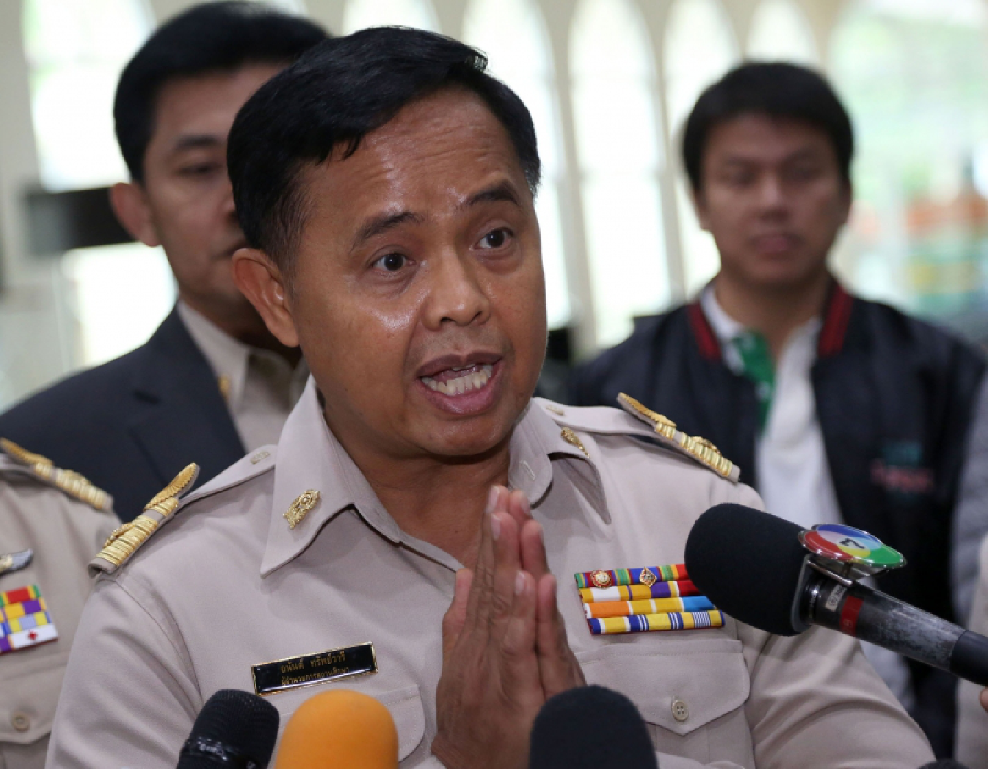 Obec to review school head’s apology to student Obec to review school head’s apology to student