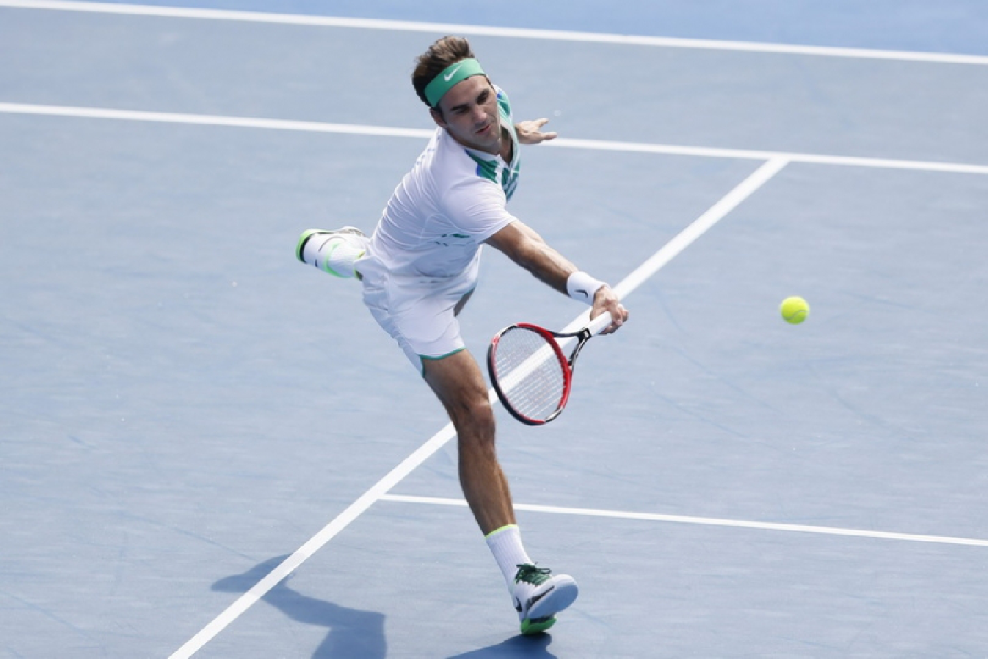 Federer Cruises Past Berdych Into Semis Federer Cruises Past Berdych Into Semis