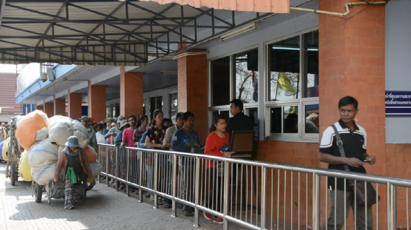 Bribes at Rong Kluea linked to prominent politician on border