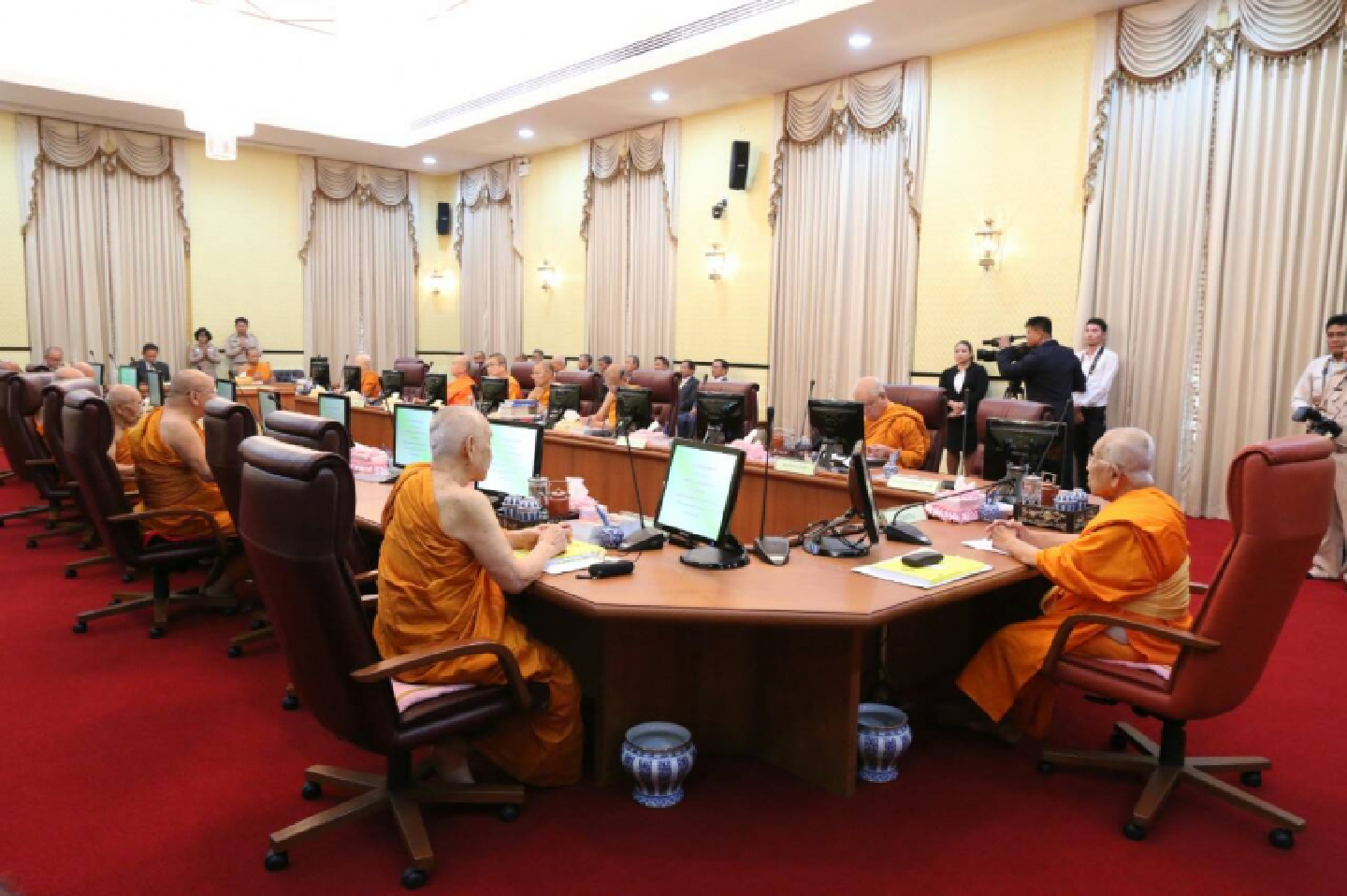 Investigation of Phra Dhammachayo continues