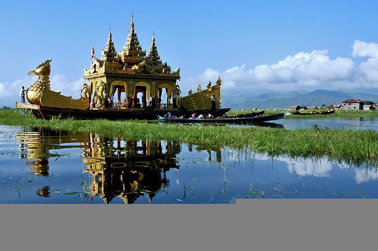 Young and independent in Myanmar