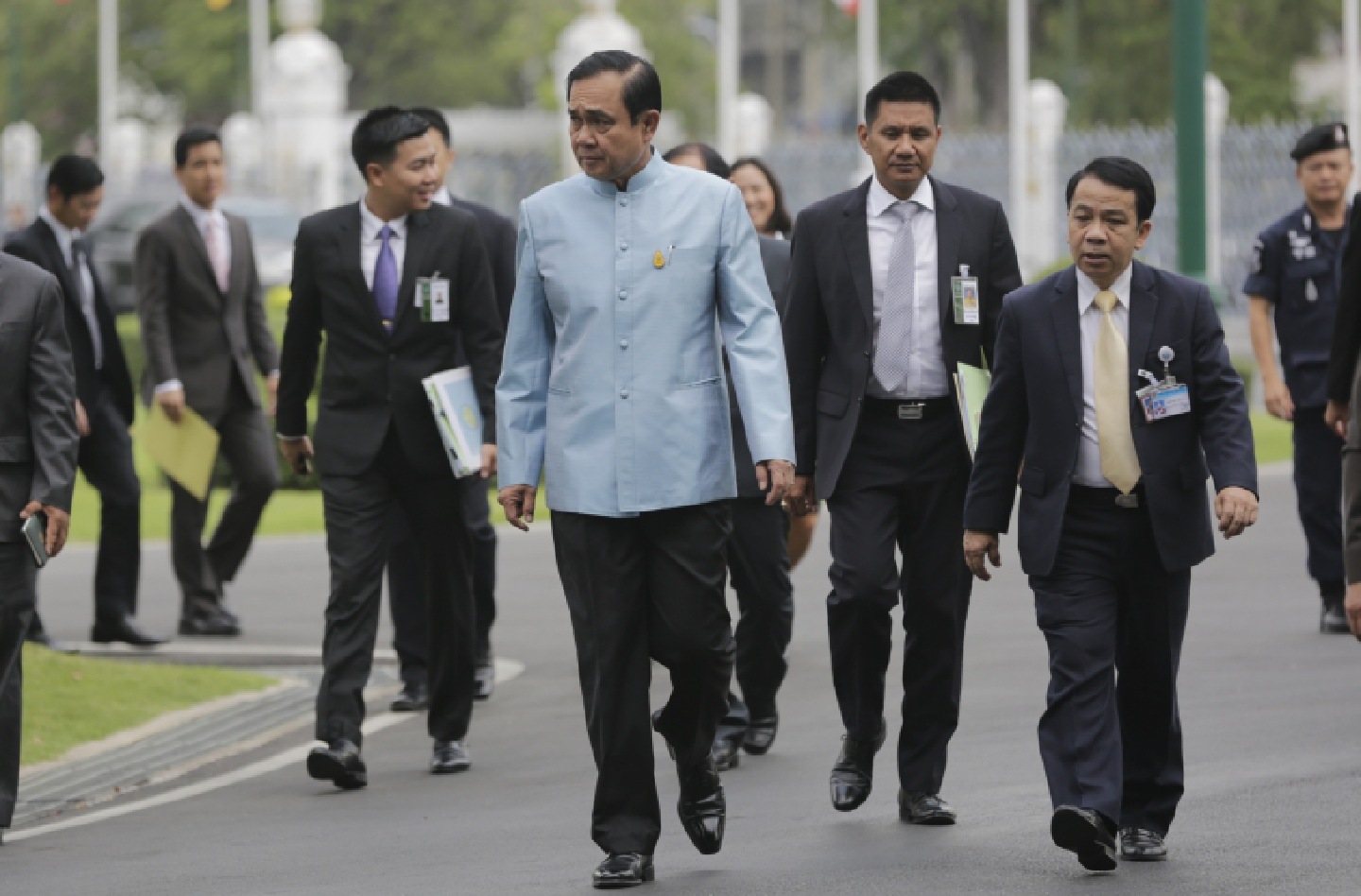 PM firm on need for transition mechanism
