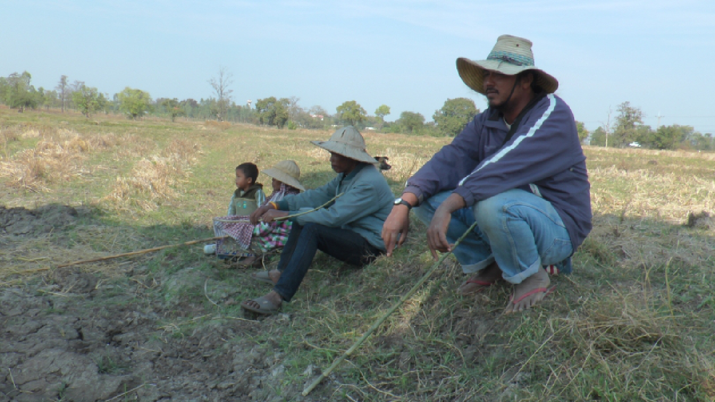 Hundreds of thousands of farm workers left jobless because of drought: NESDB Hundreds of thousands of farm workers left jobless because of drought: NESDB