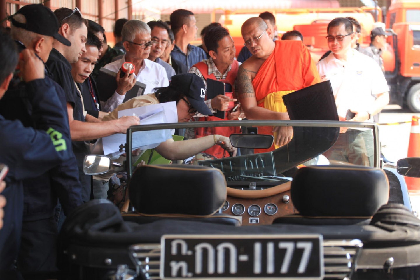 Suspected vehicle tax-evasion being probed Suspected vehicle tax-evasion being probed