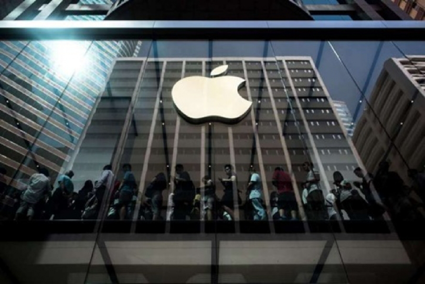 Apple to invest in VN for the first time Apple to invest in VN for the first time