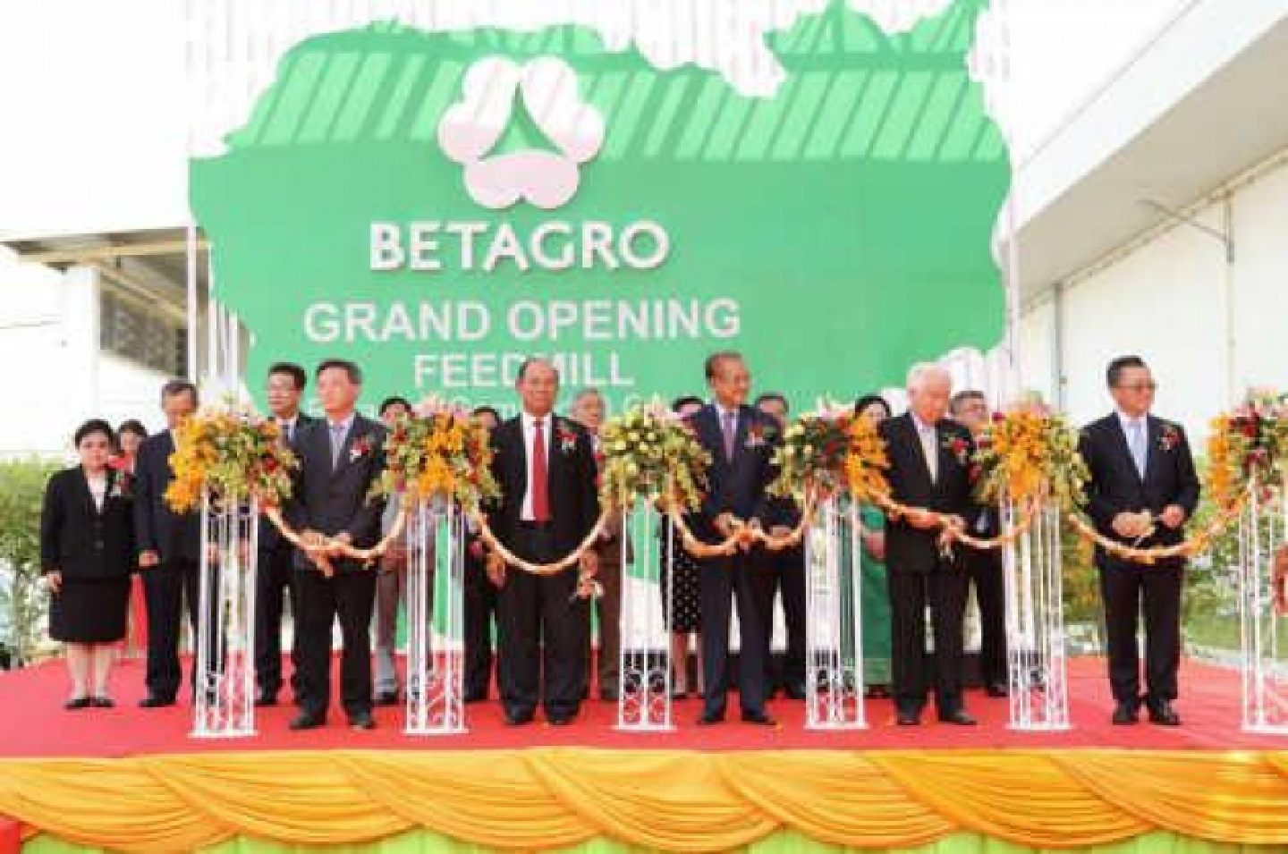 Betagro starts up first feed mill in Phnom Penh Betagro starts up first feed mill in Phnom Penh