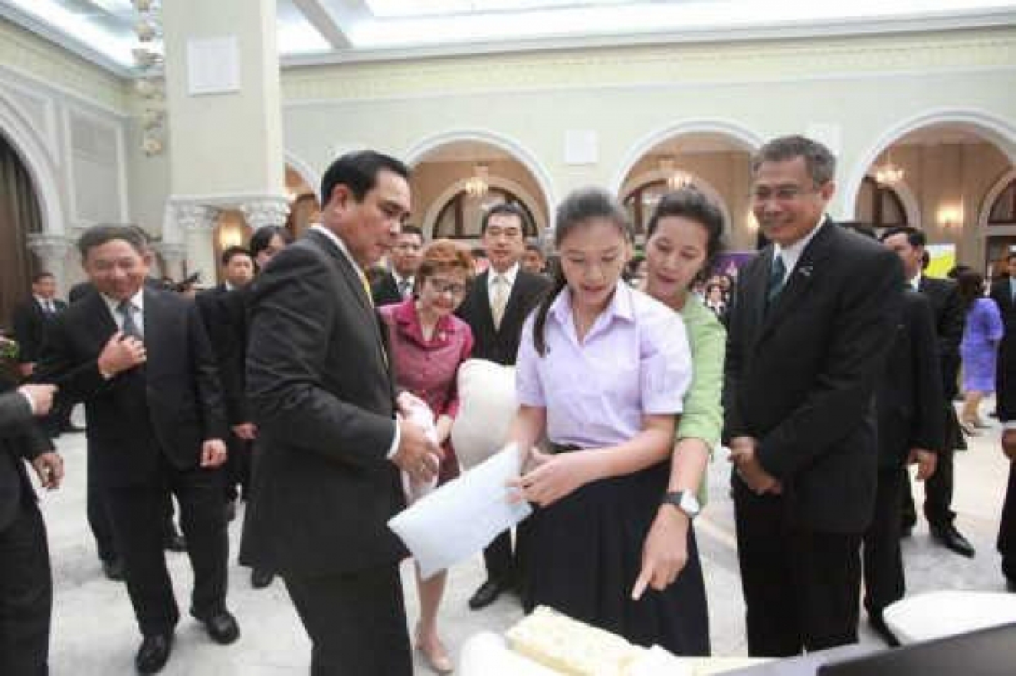 Entrepreneurial student turns waste rubber into ‘smart’ pillows and cushions Entrepreneurial student turns waste rubber into ‘smart’ pillows and cushions